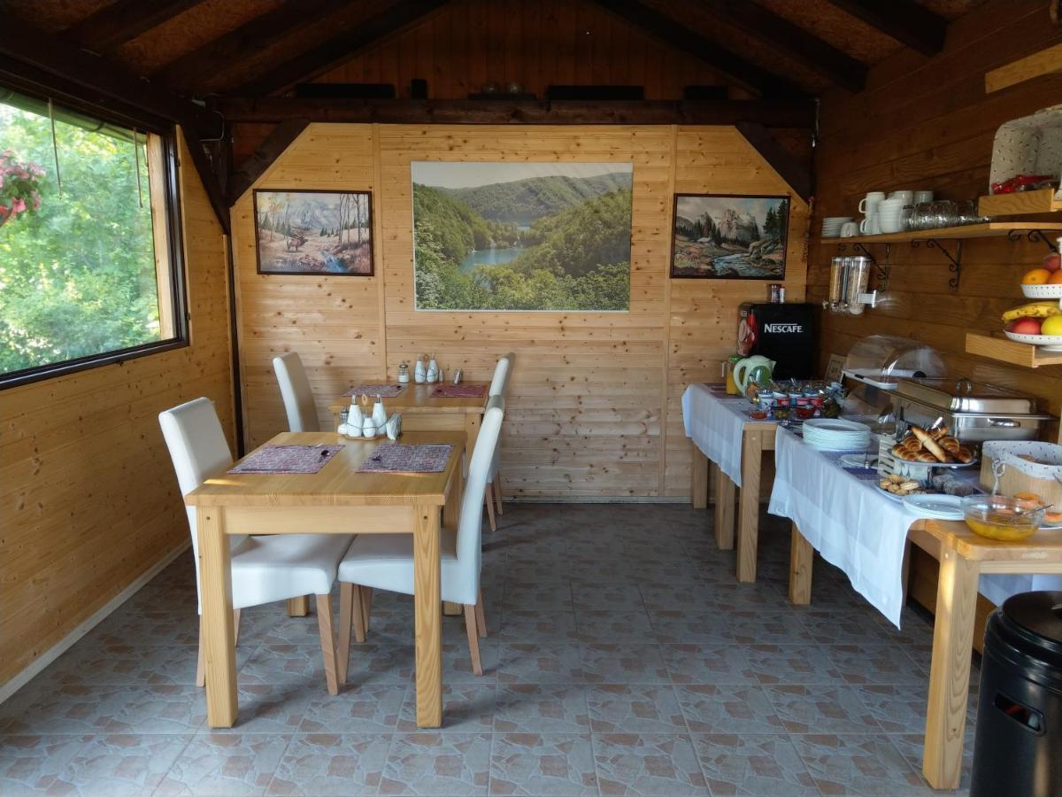 לינה וארוחת בוקר יאזרצה Plitvice House Rosha מראה חיצוני תמונה